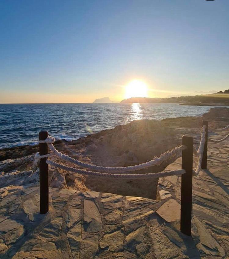 Bungalow Marquerite Moraira, 5 Minutes From Beach 特乌拉达 外观 照片